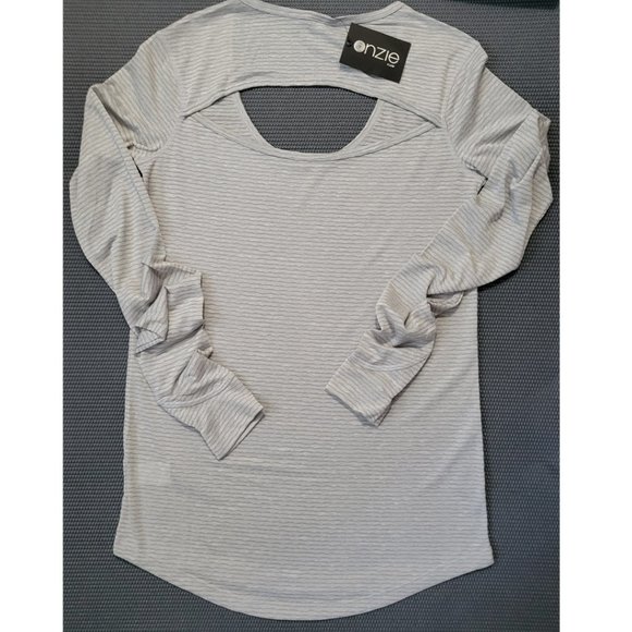 Onzie Tops - NWT ONZIE Flow Wave L-Sleeve Hot Yoga Back Cutout